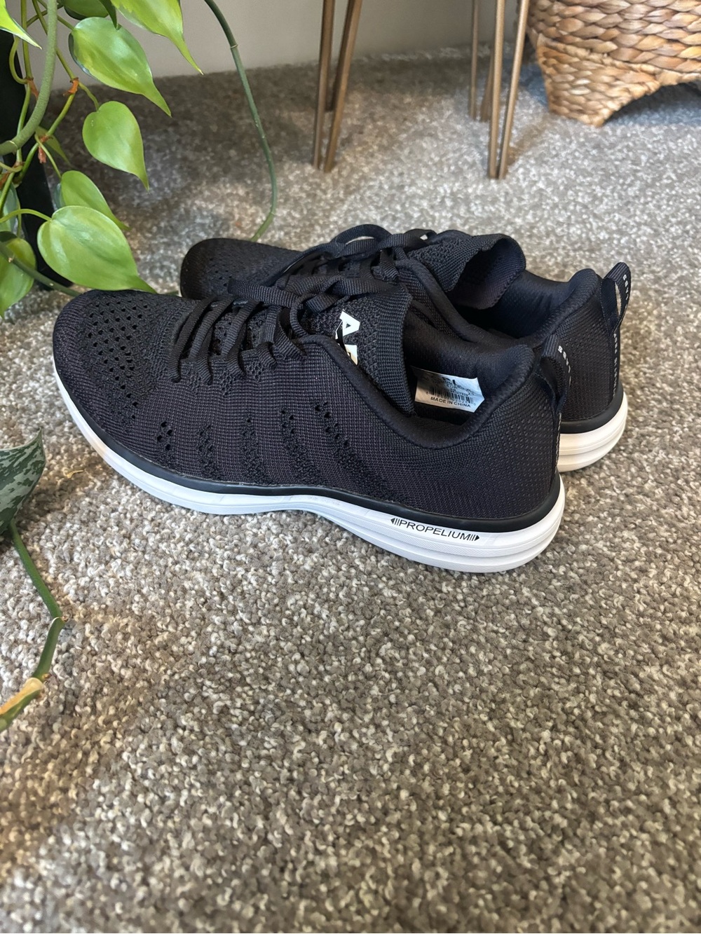 APL Women's Techloom Pro Sneakers | Size 8.5 - Picture 3 of 7